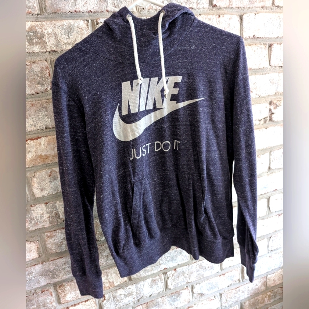Nike lightweight sweatshirt